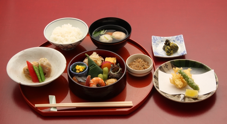 鎌倉 鉢の木（新館）