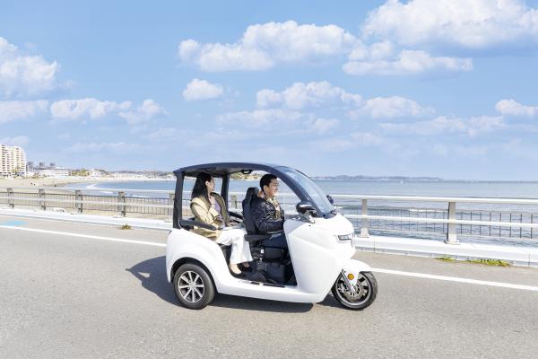 移動がエンタメになる♪トゥクトゥクで海沿い爽快ドライブ