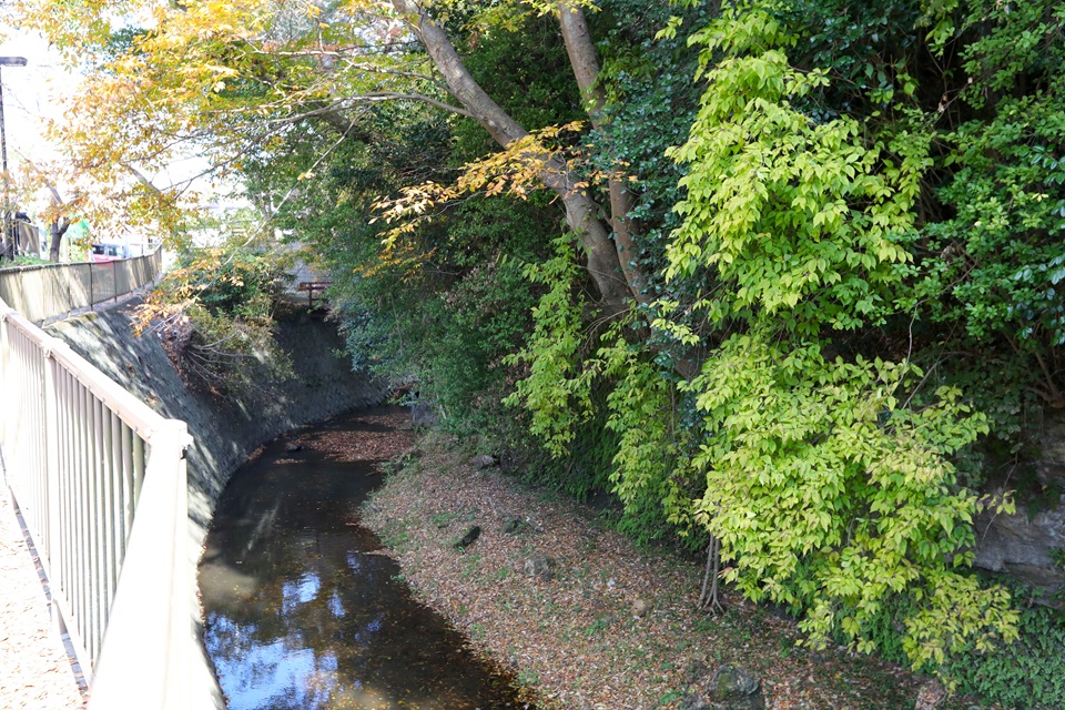 金沢街道でウォーキング（鎌倉市十二所〜横浜市金沢区朝比奈町）  