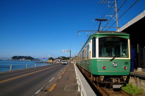 江ノ電と鎌倉高校前駅